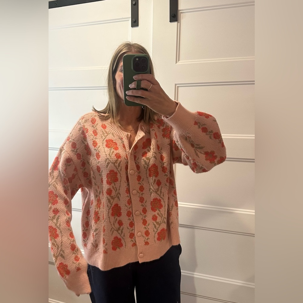 Boutique easel Pink Floral Button-Front Cardigan Sweater - Picture 3 of 5
